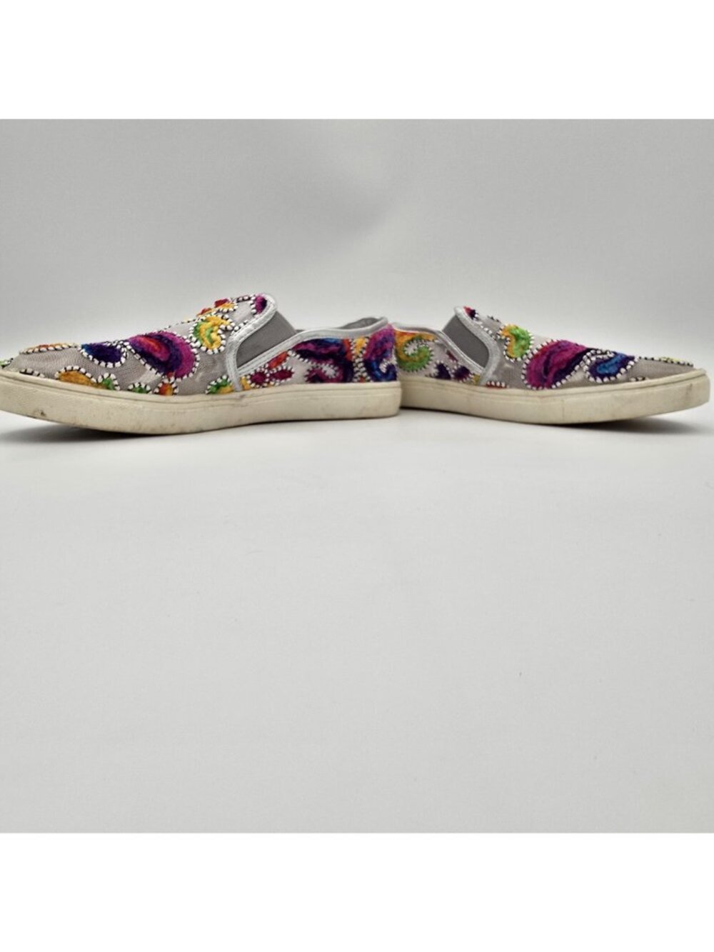 Wanted Womens Colorful Slip-On Sneakers Size 9.5 Multicolor Textile Pre-Owned - Picture 3 of 7